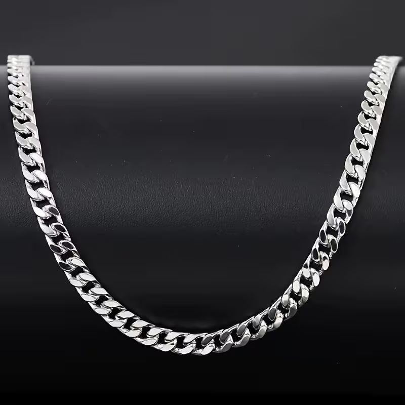 Classic Cuban Link Chain Necklace – Silver Tone