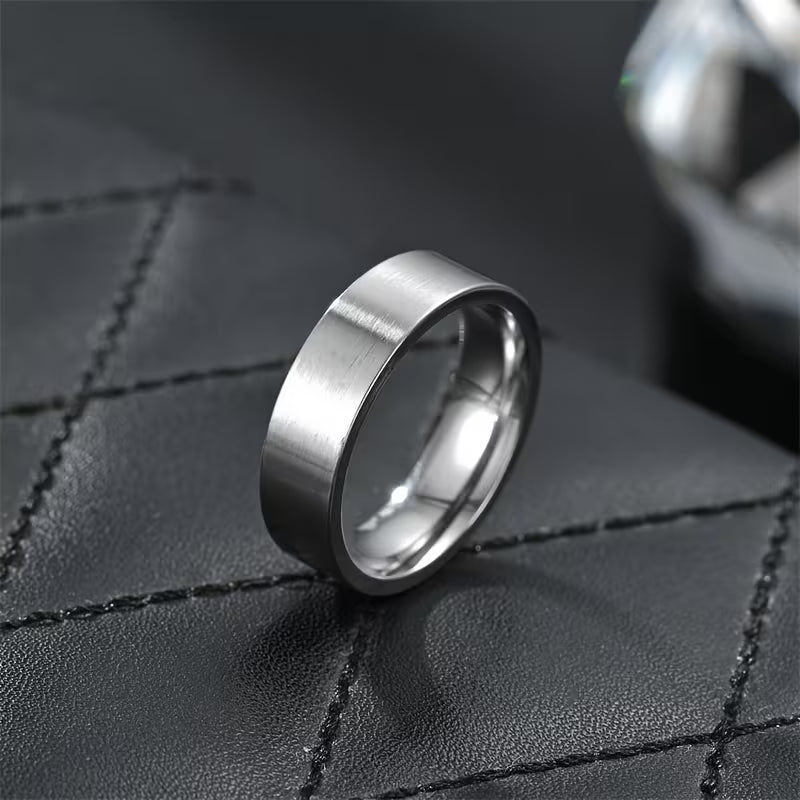 Classic Polished Band Ring – Silver Tone